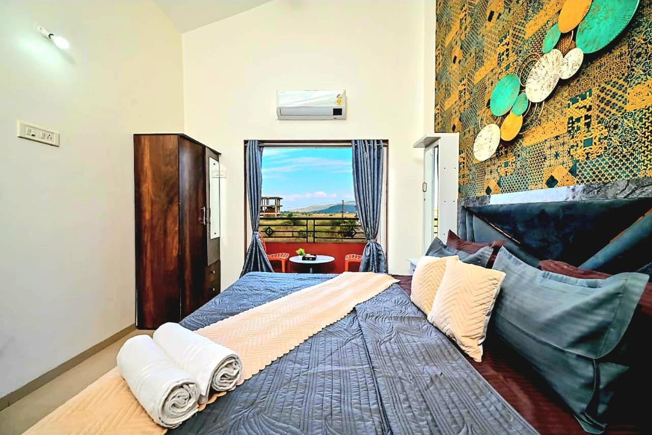 Ll Empyrean Stay Ll Airawat Villa Ll 2Bhk Ll Ac Ll Private Pool Ll Wifi Ll Lonavala Exteriör bild